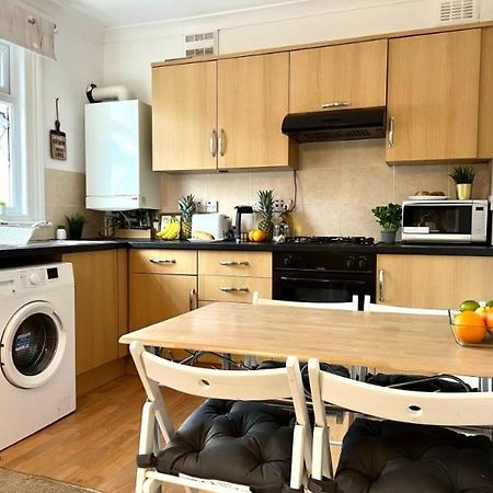 Beautiful Flat In Brixton Apartment Лондон Екстериор снимка