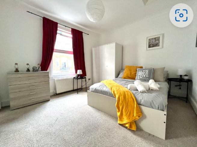 Beautiful Flat In Brixton Apartment Лондон Екстериор снимка